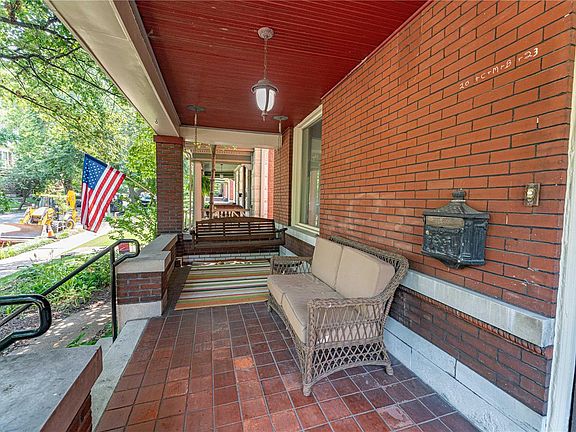 3rd image of 3538 Halliday Ave