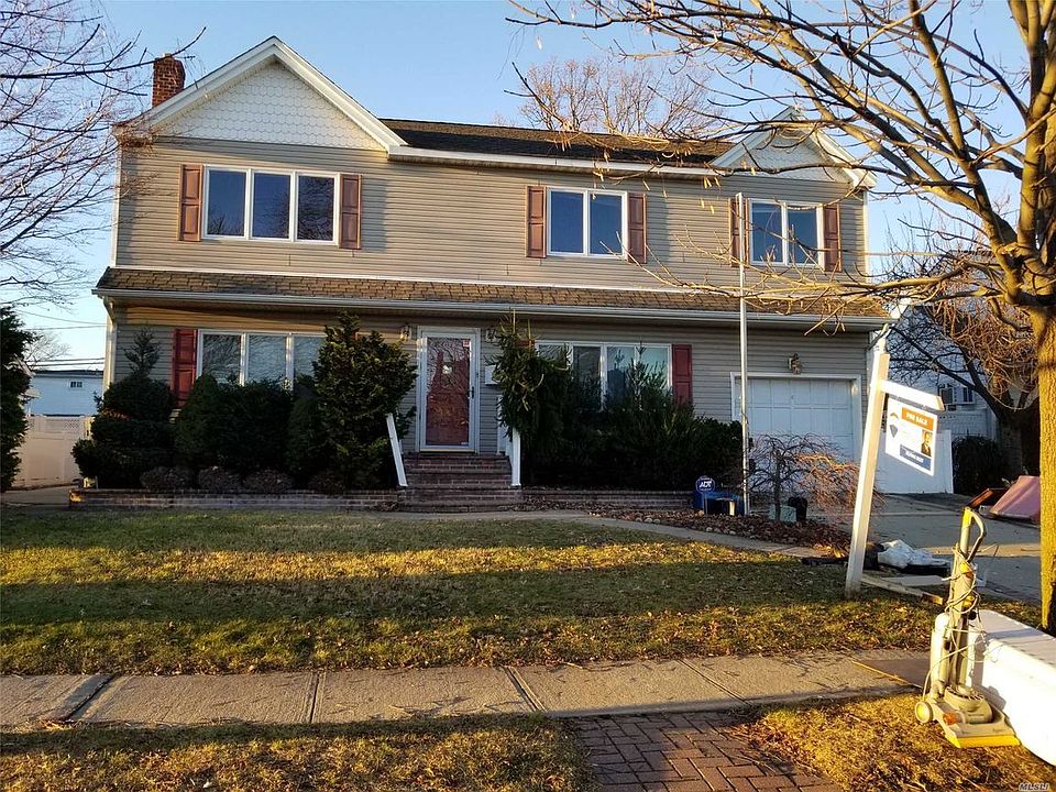 1st image of 1739 Midland Dr