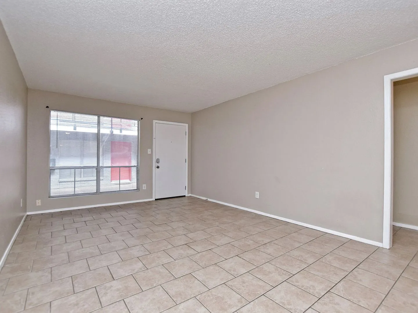 Peppertree Apartments — Photo 4