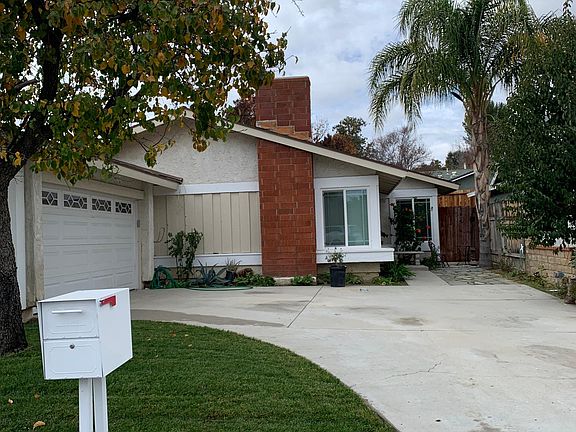 2nd image of 25831 Olivas Park Rd