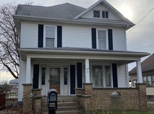 108 4th St NE, Carrollton, OH 44615