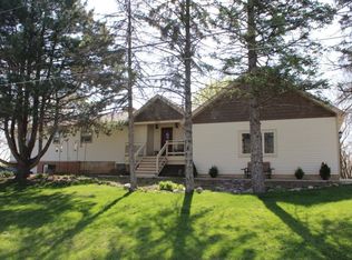 703 Crestview Dr, Ingleside, IL 60041