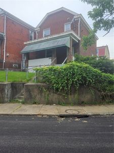 2945 Devlin St, Pittsburgh, PA, 15210