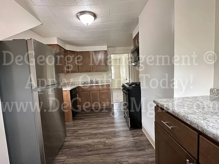 Sterling Square Townhomes — Photo 74