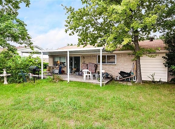 2nd image of 2024 Knollwood Ln
