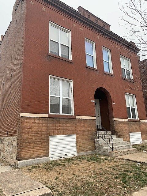 1st image of 2925 Miami St