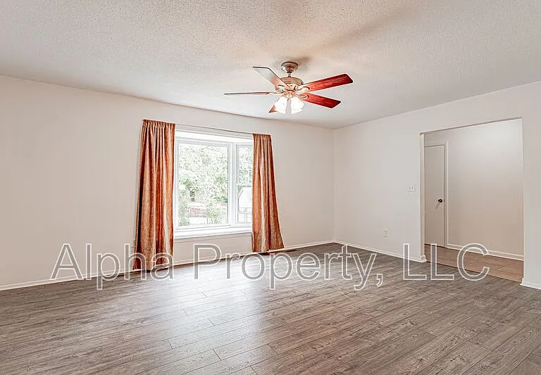 134 Saturn Ln — Photo 7