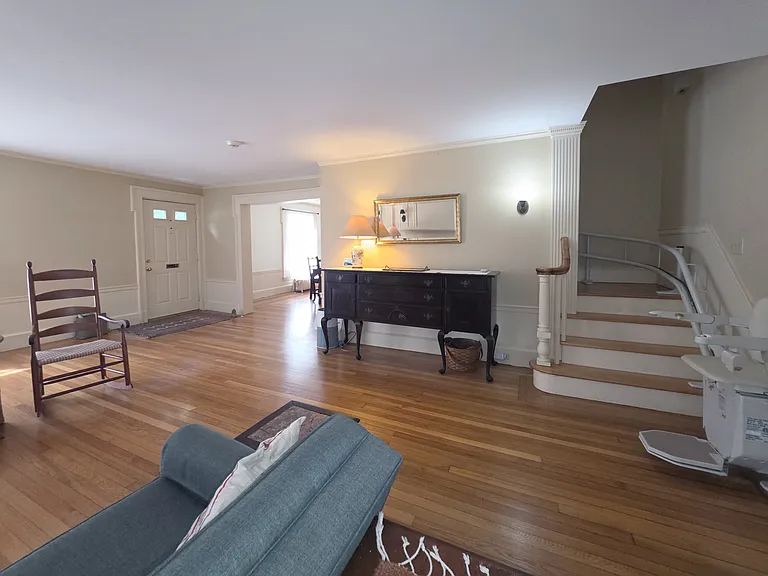 11 Alden Ave — Photo 17