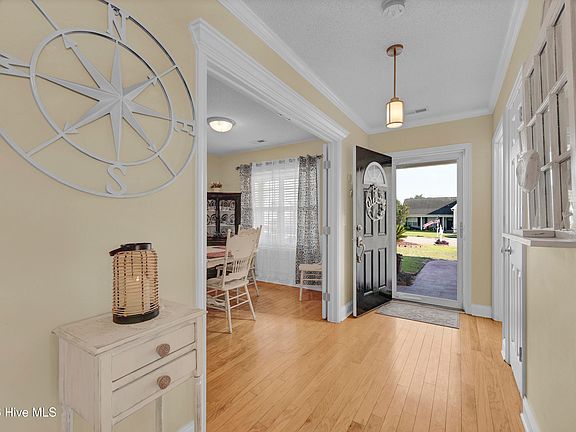 2nd image of 607 Laveen Way