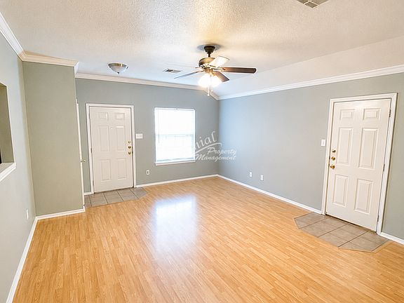 4th image of 2805 Alma Dr #A