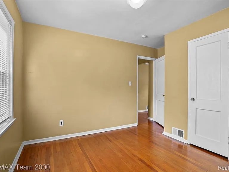 3130 Chestnut St — Photo 15