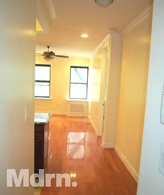 Rented by Mdrn Residential | media 6