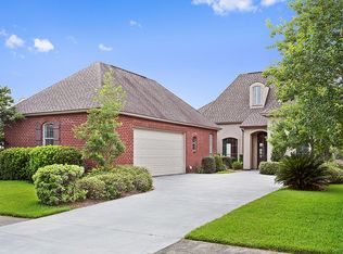 8550 Foxfield Dr, Baton Rouge, LA 70809
