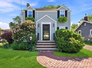 366 Vosseller Ave, Bound Brook, NJ 08805
