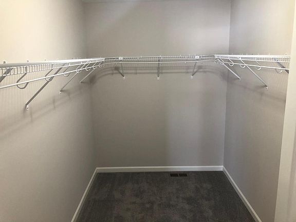5th image of 27651 Andrew Ave