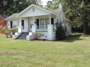 1938 Holloway St, Durham, NC 27703