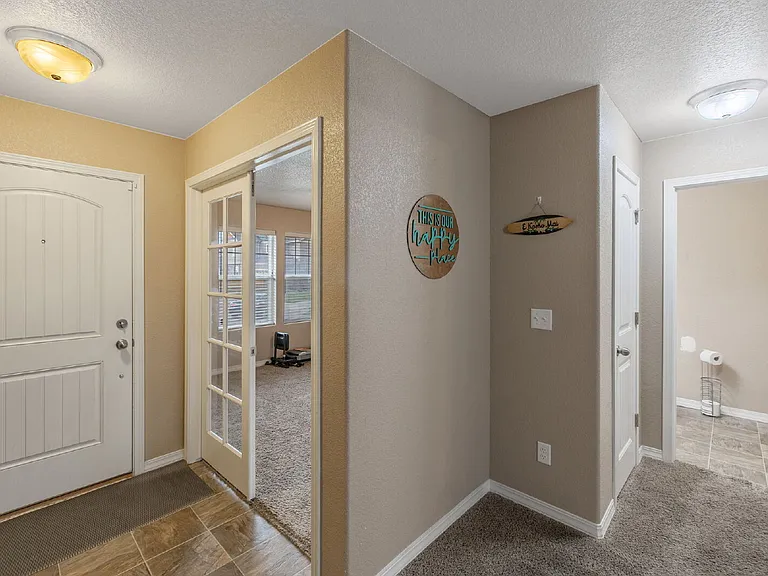 7520 Dellwood Ln — Photo 2
