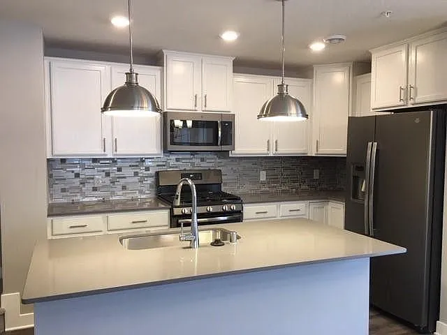 8051 Abercrombie Ln — Photo 13