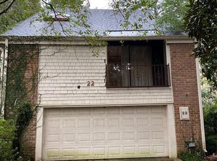 22 Sugarberry Cir, Houston, TX 77024