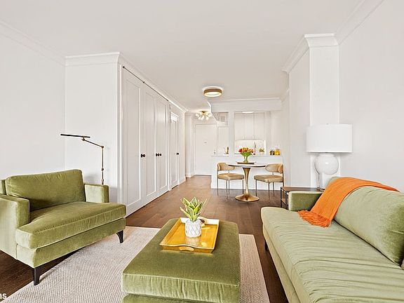 3rd image of 61 Jane St APT 6N