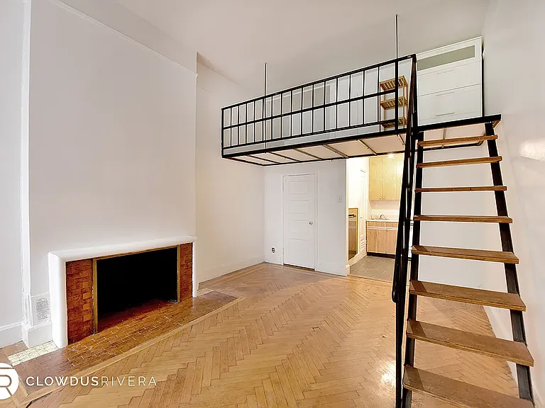 315 W 105th St #2C — Photo 6