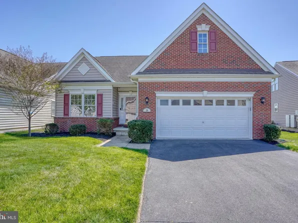 29 Devalinder Dr, Newark, DE 19702