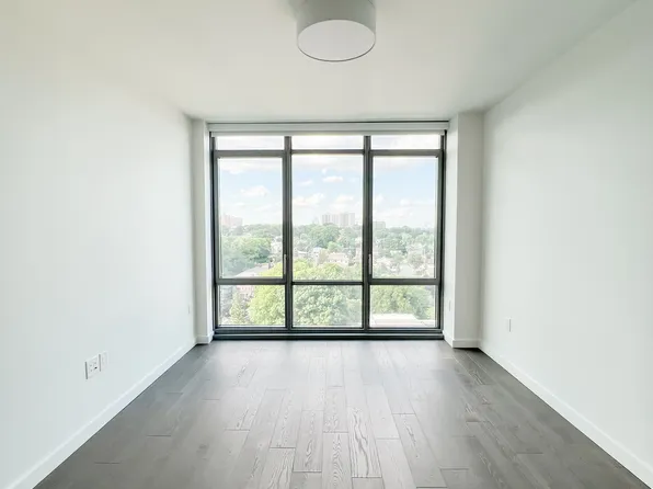 320 Adolphus Avenue image 57 of 162