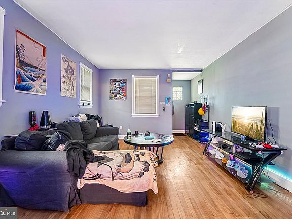 3rd image of 4504 Garrison Blvd