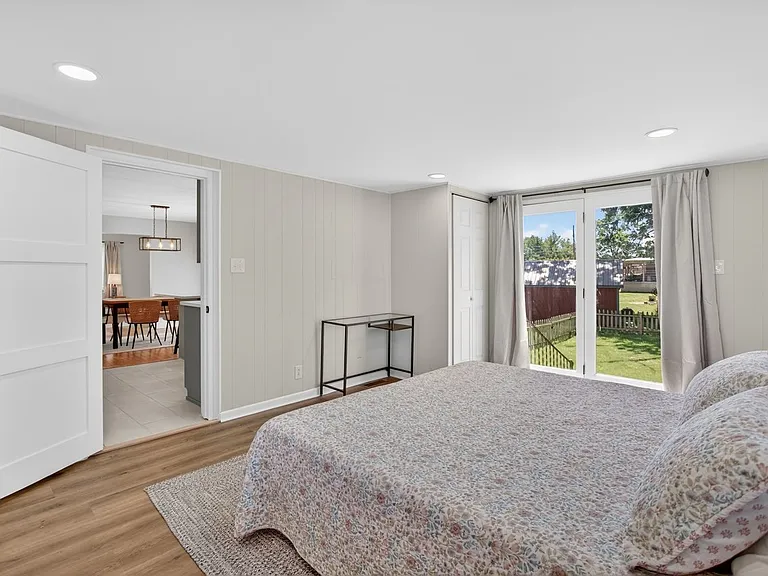 131 S Willow St — Photo 13