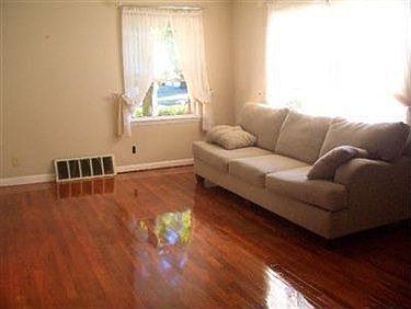 2nd image of 2911 8th St
