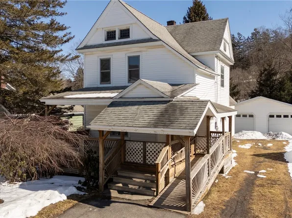 94 Griswold St, Walton, NY 13856