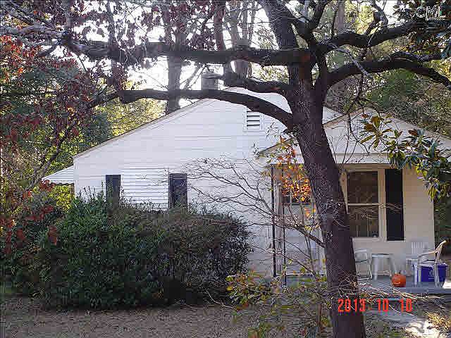 2nd image of 2822 Holt Dr