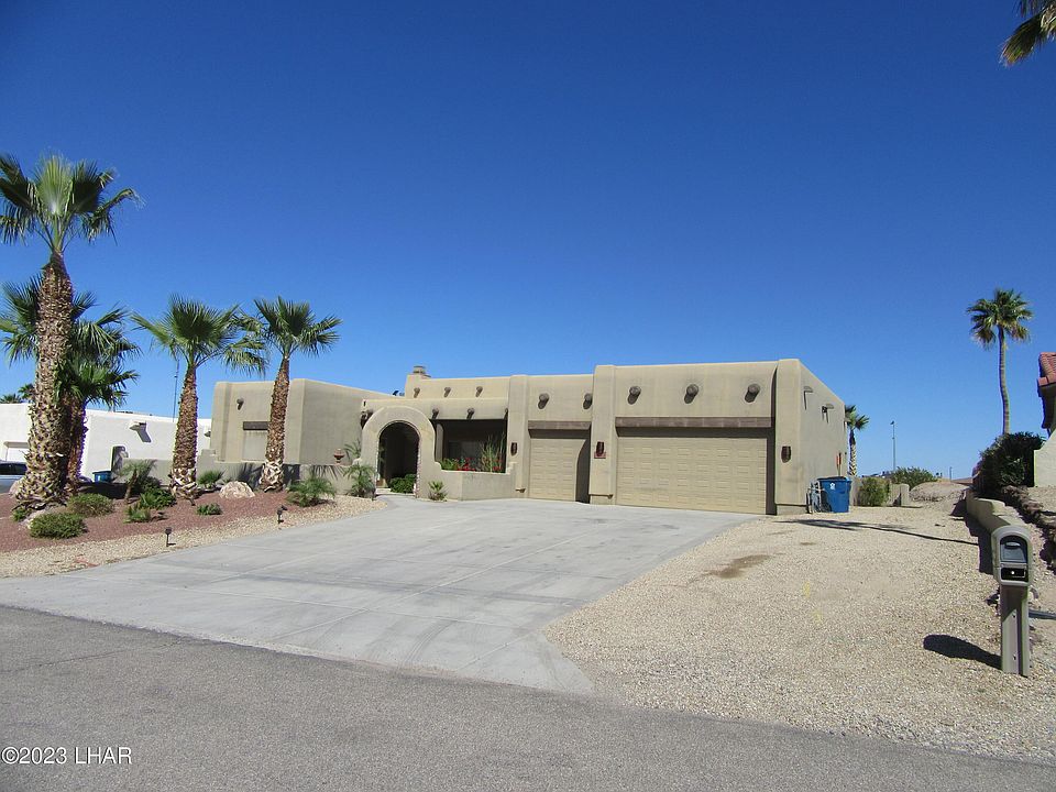 1st image of 2071 Oak Dr