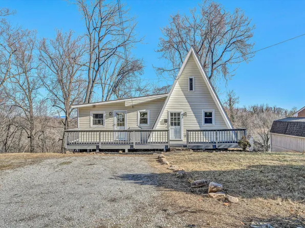 1029 Gardens Rd SW, Roanoke, VA 24014
