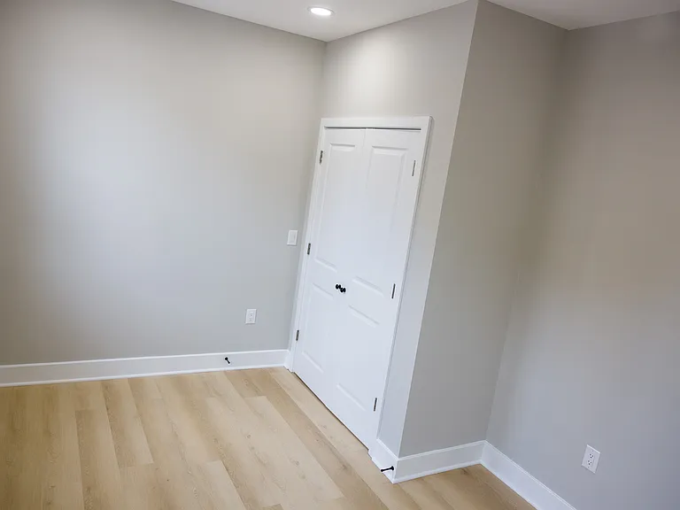 1201 Lindley Ave #4 — Photo 10