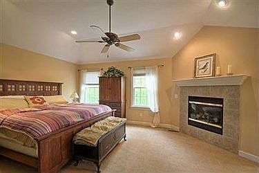 4th image of 7975 Bainbrook Dr