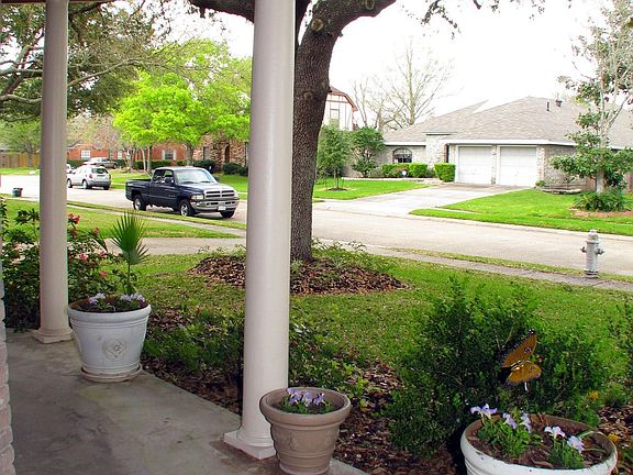 3rd image of 3518 Landsdowne Ct