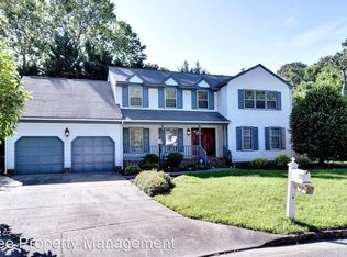 11 Oscars Ct, Poquoson, VA 23662
