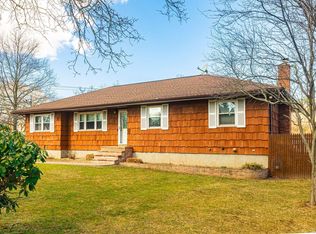 151 Pawnee Ave, Mastic, NY 11950