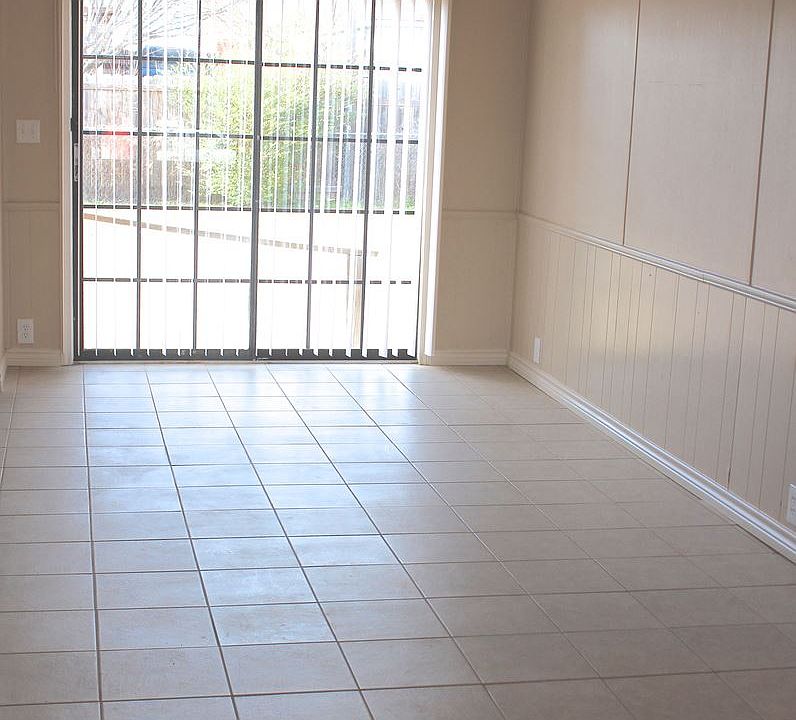 1st image of 3205 Julie Ln