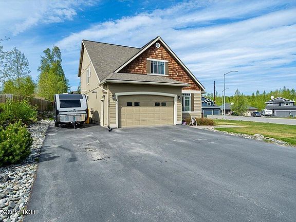 4th image of 13130 Ezi View Cir