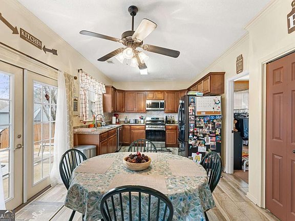 5th image of 203 Ashland Dr