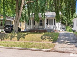 2240 S 10th St, Springfield, IL 62703