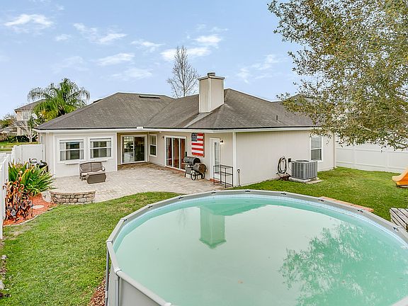 2nd image of 2884 Cross Creek Dr