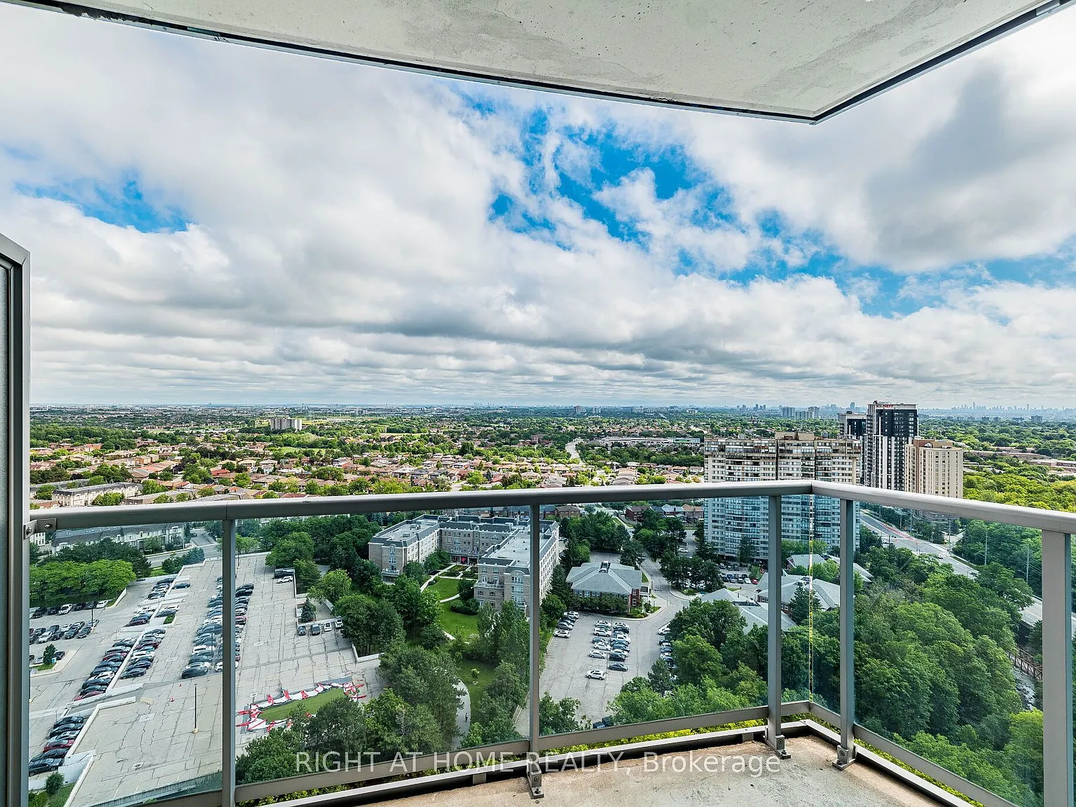 2 bed, $2,600 — Photo 2