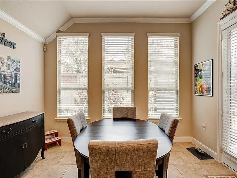 12407 Altamira St — Photo 18