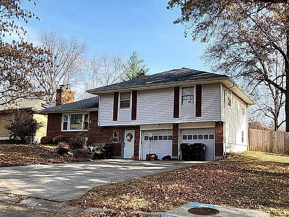 2nd image of 2129 S Leslie Ave