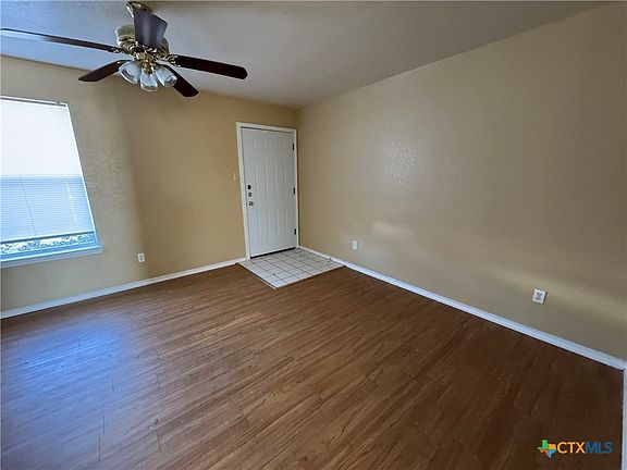 5th image of 1709 Cedarhill Dr