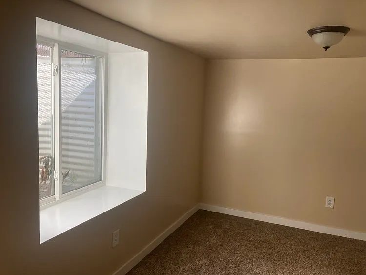 647 Northwood Dr — Photo 17