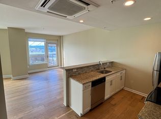 246 N Christopher Columbus Blvd #1209, Philadelphia, PA 19106